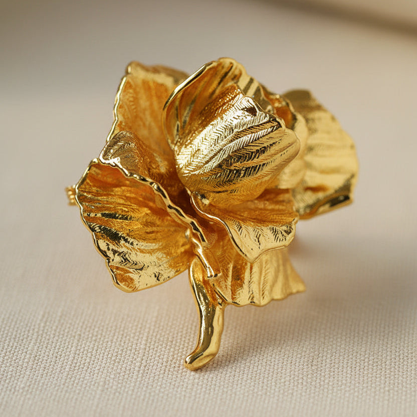 Vintage style oversized rose brooch for luxury fashion accessories.