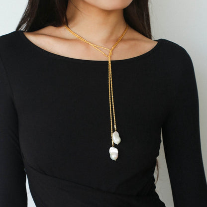 Model wearing long baroque pearl lariat necklace gold version 18K gold plated twisted rope chain versatile wrap style

